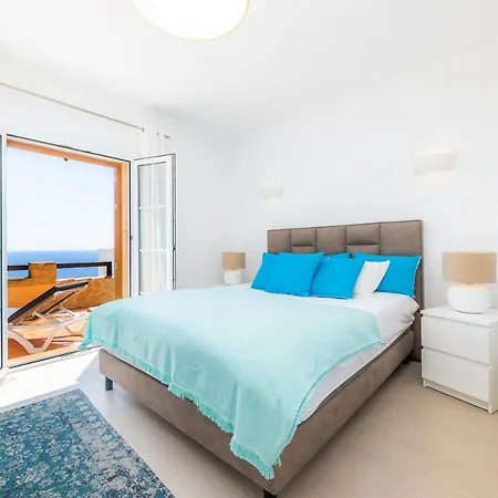 Seaview Villa